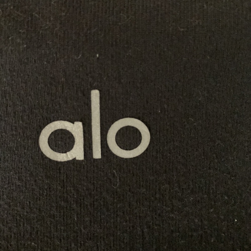 ALO yoga black leggings with leather panels - Picture 3 of 3